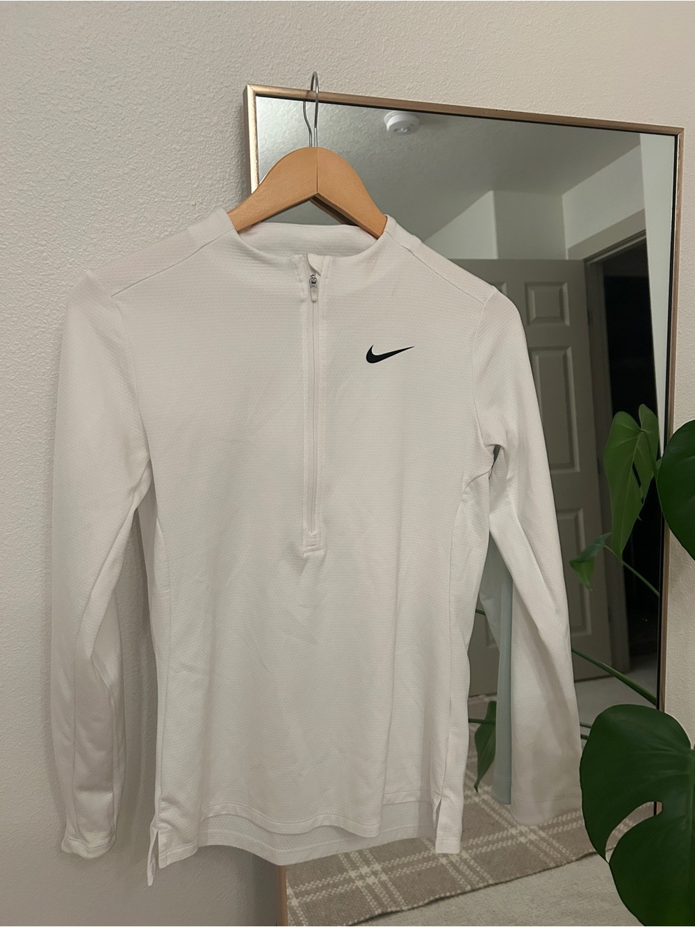 Nike White Long-Sleeve 1/2 Zip Performance Top
